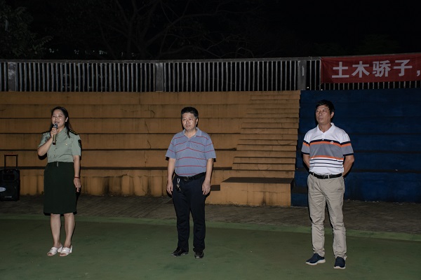 d9e9bbd5732f4d4fb6fdf31401522321.jpg 领导讲话.jpg