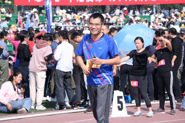 087d8deccf3d44eca3e78e192c1abec7.jpg