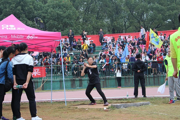 铅球3.jpg